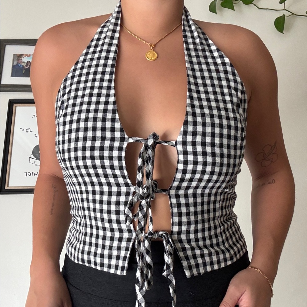Forever 21 Black and White Gingham Lace-Up Crop Top